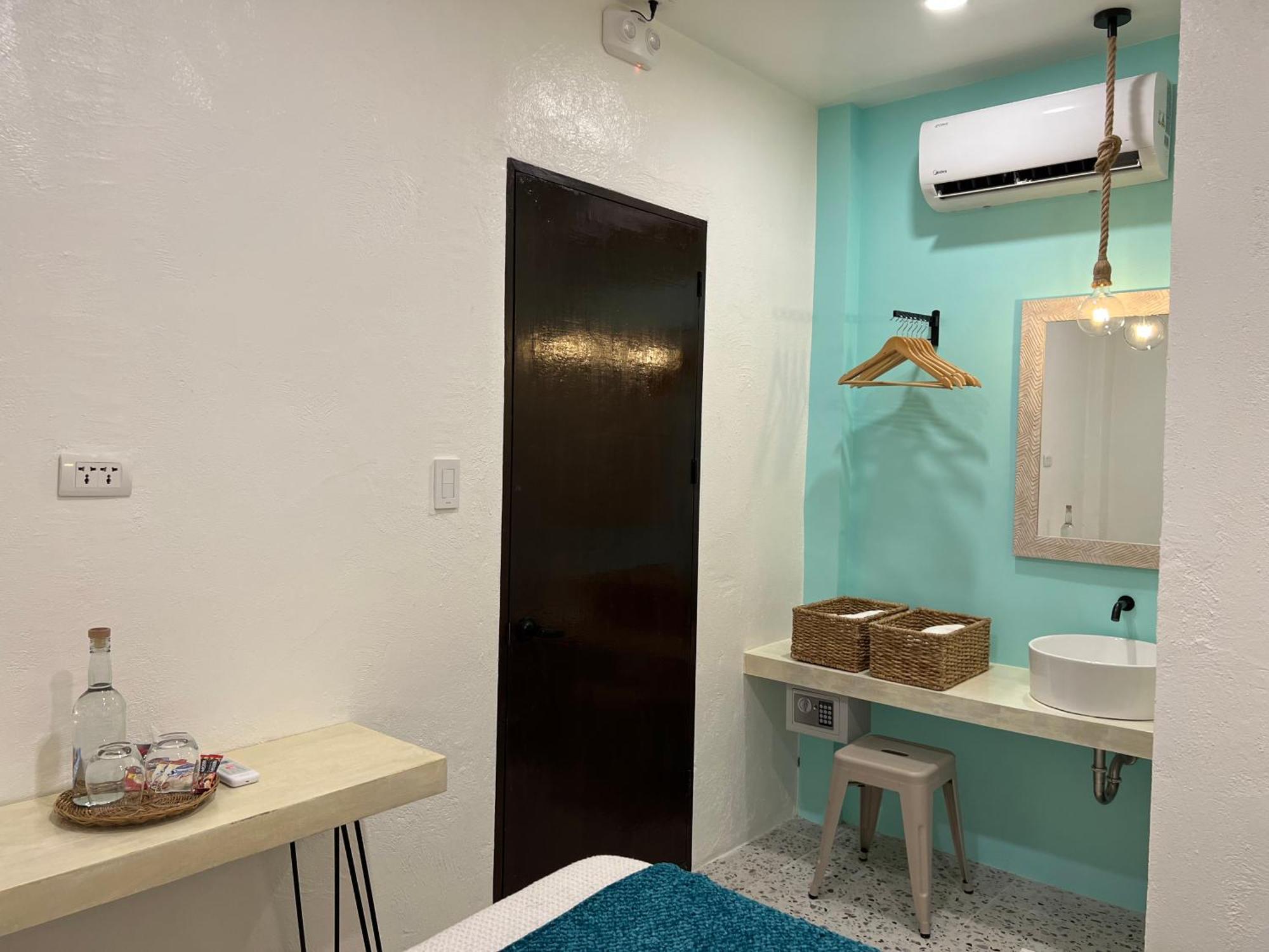 Big Waves Boutique Hotel Siargao General Luna  Exterior photo